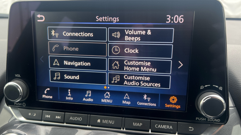 Nissan Juke 1.0 DiG-T 114 N-Connecta 5dr Petrol Hatchback